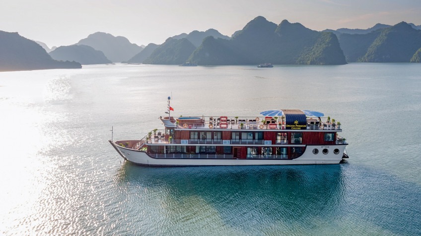 Orchid Premium Cruise Halong Bay